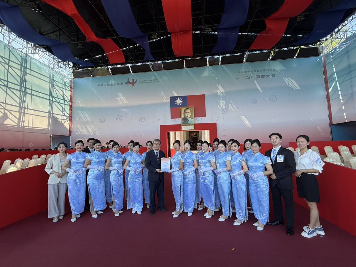 臺北市立大學禮賓人員 (教育部提供)