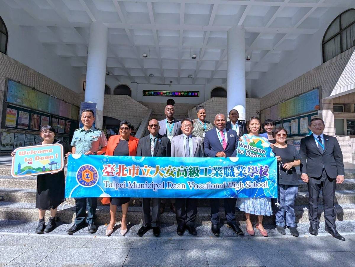 查爾斯總督期盼與臺灣透過教育交流，攜手促進青年學習發展