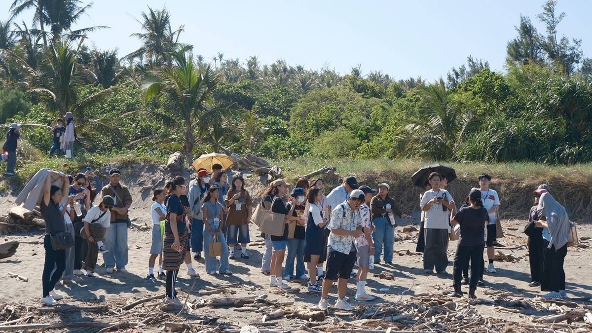 學員至美麗灣事件現場走讀