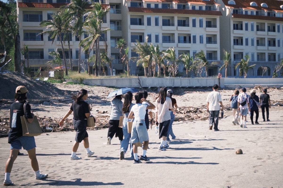 學員至美麗灣事件現場走讀