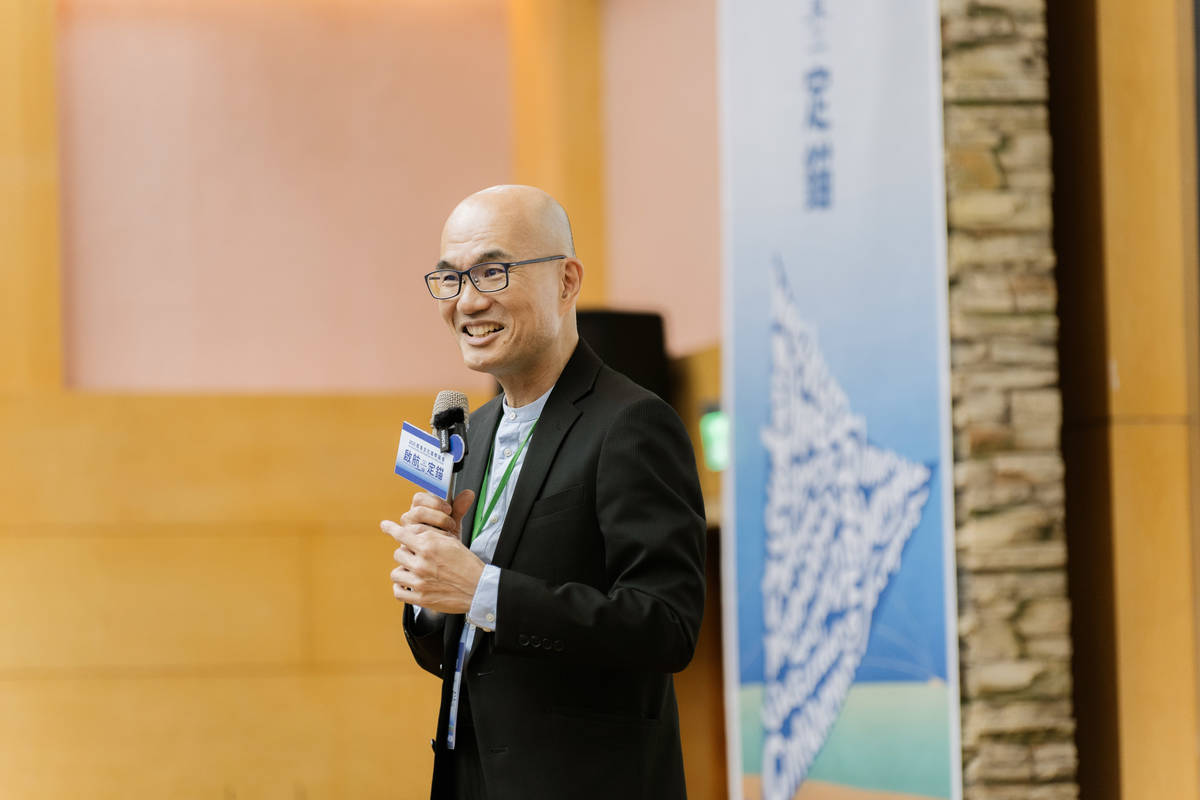 臺東大學鄭憲宗校長表示，臺東地處太平洋的前緣，也是南島文化航線不可或缺的版圖。