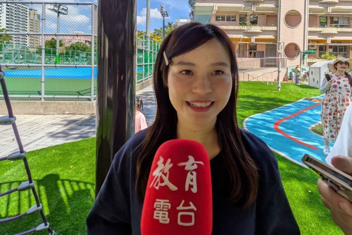 幼兒園翁新慧老師表示，小朋友除了學會騎腳踏車外，還學習到自我負責和團隊互助