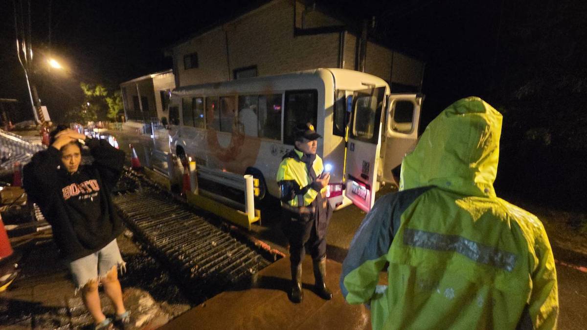 秀巒村緊急撤離及收容安置共28人。（新竹縣政府提供）