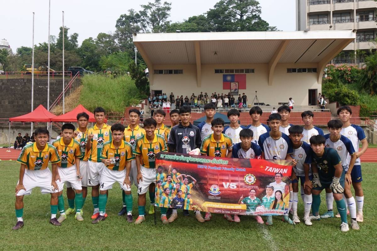 中山工商男足隊與帖詩琳學校足球隊友誼賽 