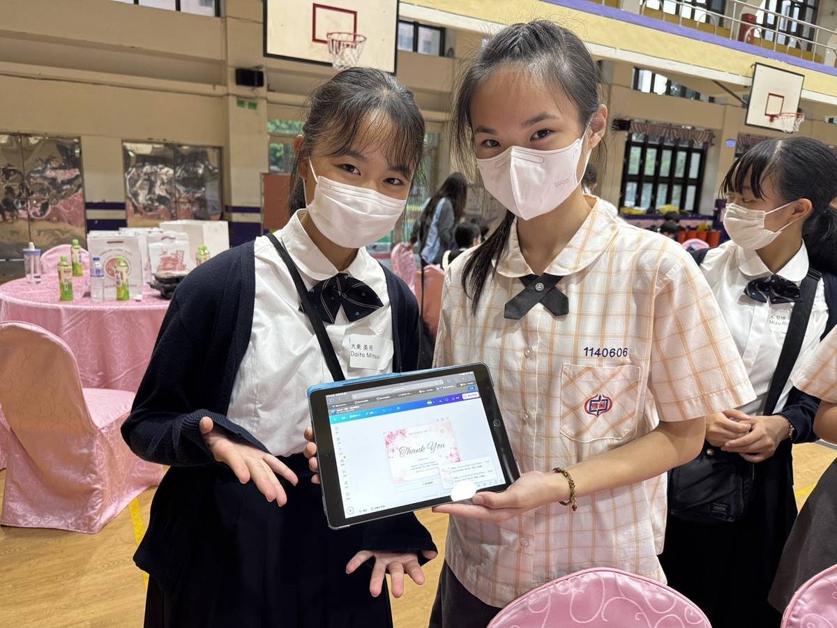 融入AI資訊，臺日學生運用平板在Canva平臺共同設計數位明信片