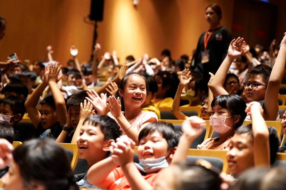 參與學生熱烈回櫃