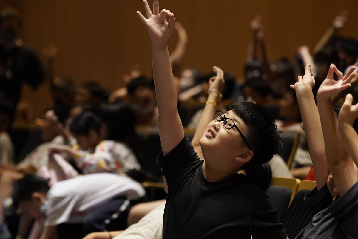 學生參與戲劇互動時間