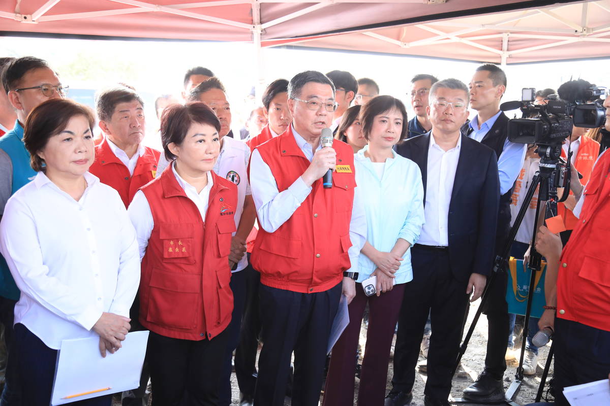 卓院長視察南屯區文山垃圾掩埋場