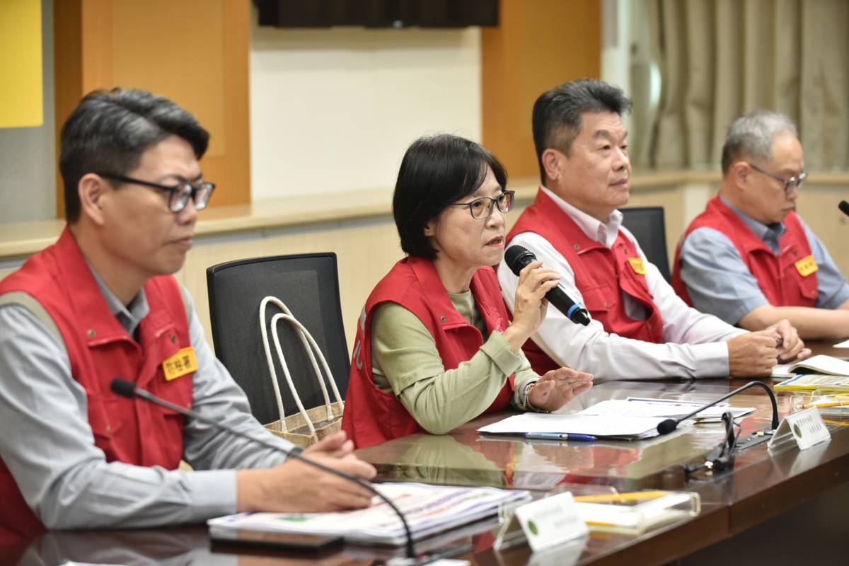 解封應全國一致，由中央統一宣布，否則會增加防疫困擾。