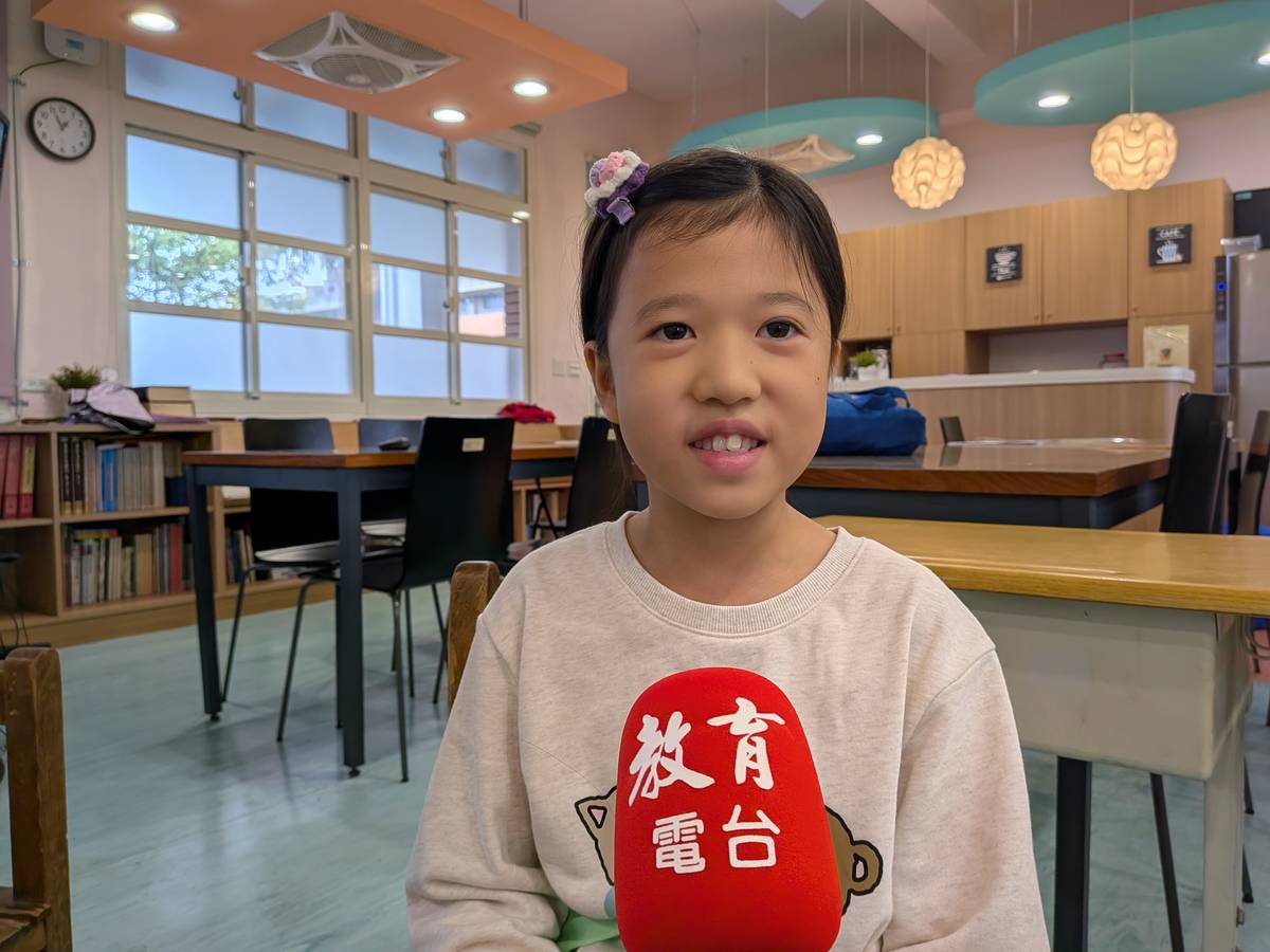 第一次下田採茭白筍的林歆毓表示，這次的體驗讓她體認到農夫耕作的辛勞
