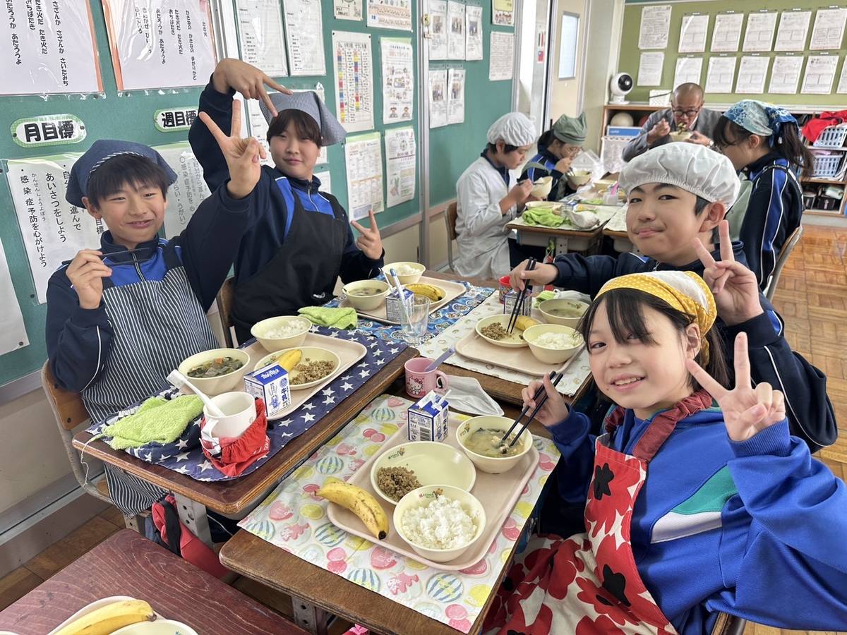 小學學童對午餐能吃到臺灣香蕉都感到非常興奮與期待(圖片/農業部提供)