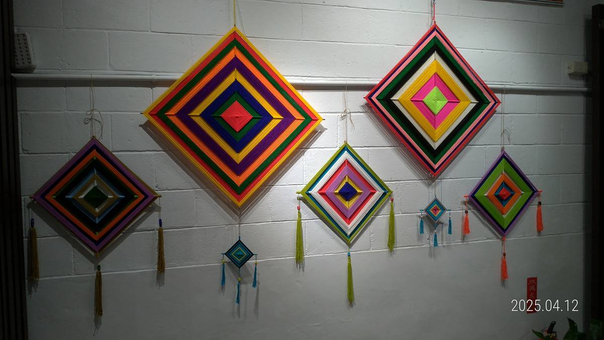 部落文健站長輩手作品-祖靈之眼毛線編織吊飾