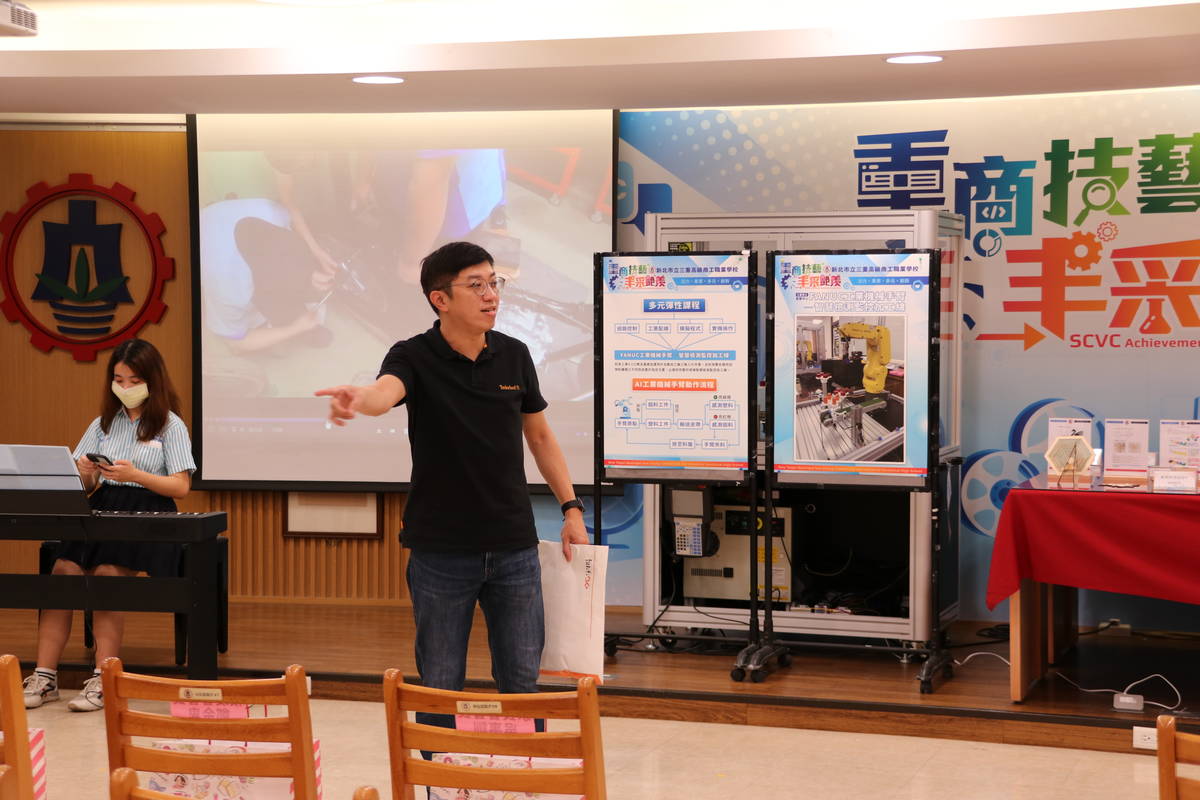 三重商工謝明樹老師深耕產學合作，培訓近200名學生取得甲乙級證照