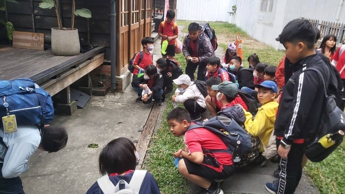 學生實地踏查雲中街