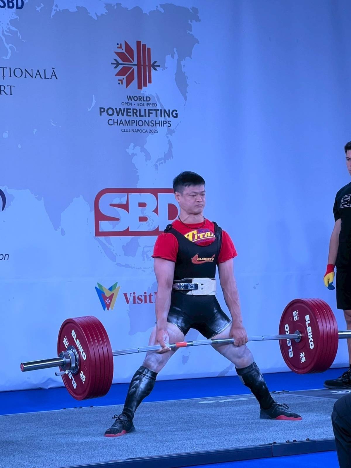 謝宗庭在男子66公斤硬舉項目成功舉起290公斤，擊退各國好手奪得金牌。(運動部提供)