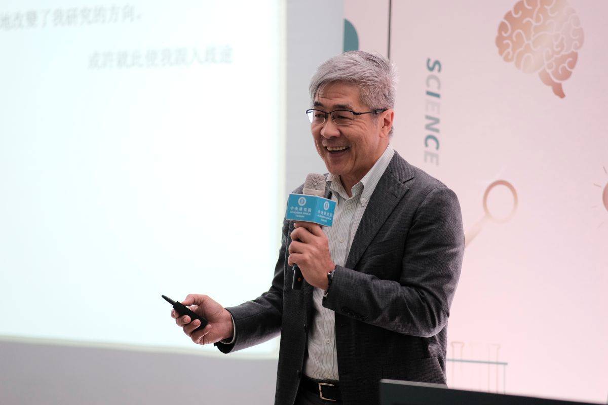 近代史研究所雷祥麟所長勉勵學生以科學思維因應當代社會的挑戰（圖片來源：中研院）