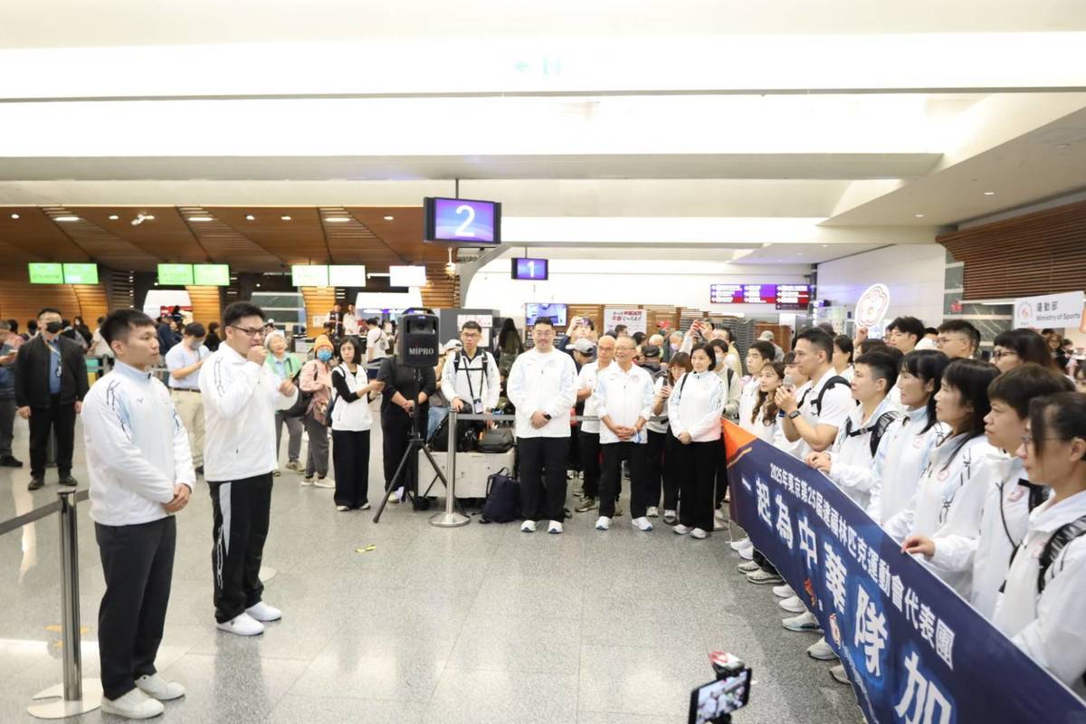 2025年東京第25屆達福林匹克運動會代表團林昭穎團長勉勵大家全力以赴，爭取佳績。(運動部提供)