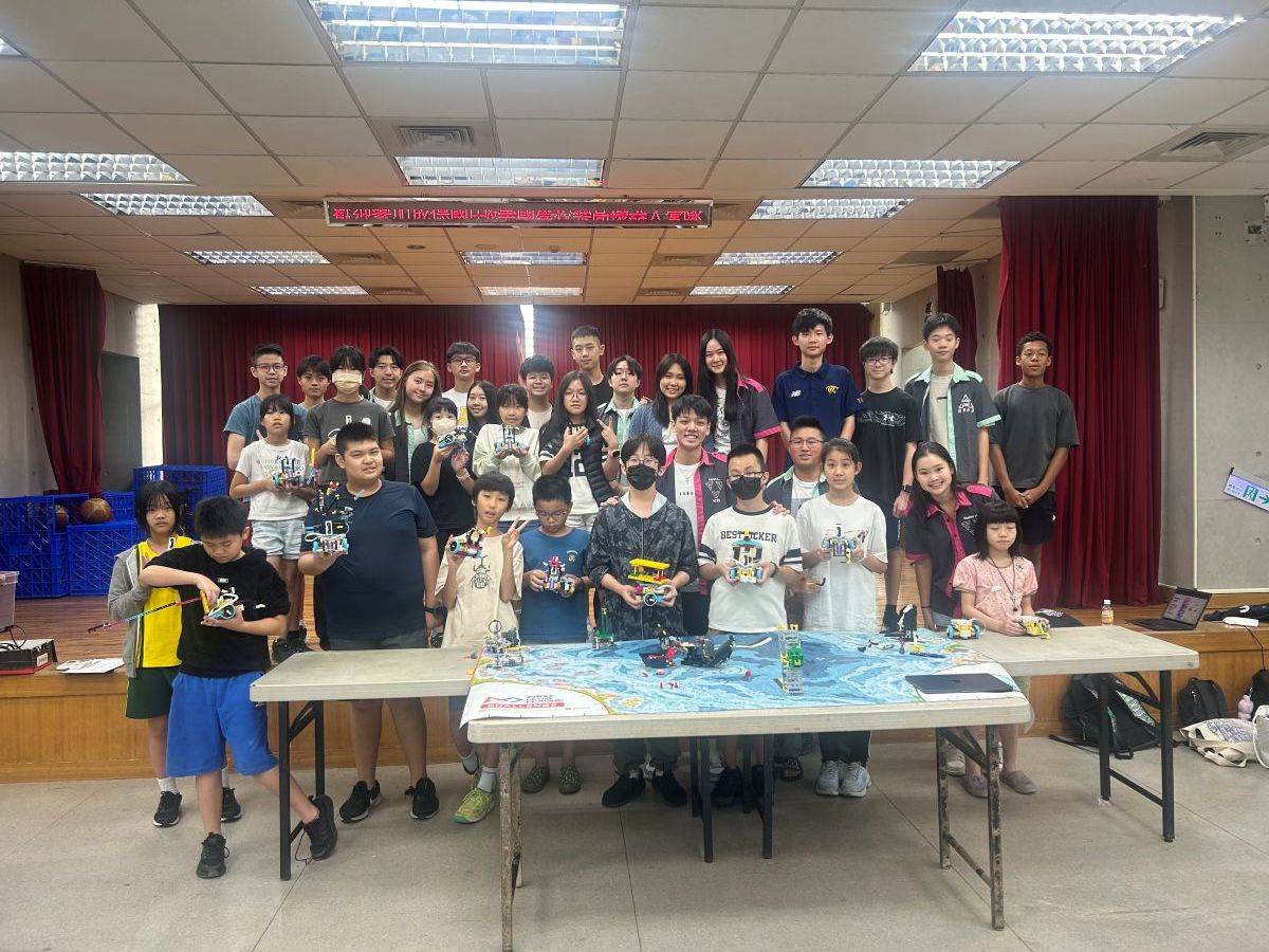 成德國中與臺北美國學校攜手舉辦「樂高機器人體驗營」