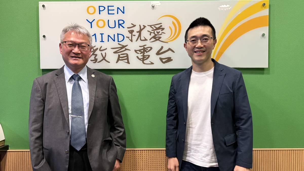 中山醫學大學黃建寧校長.陳正勳導演介紹紀錄片  做對的事