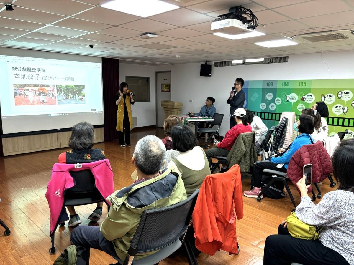 傳藝金曲獎最佳演員獎得主張孟逸分享歌仔戲的藝術精髓