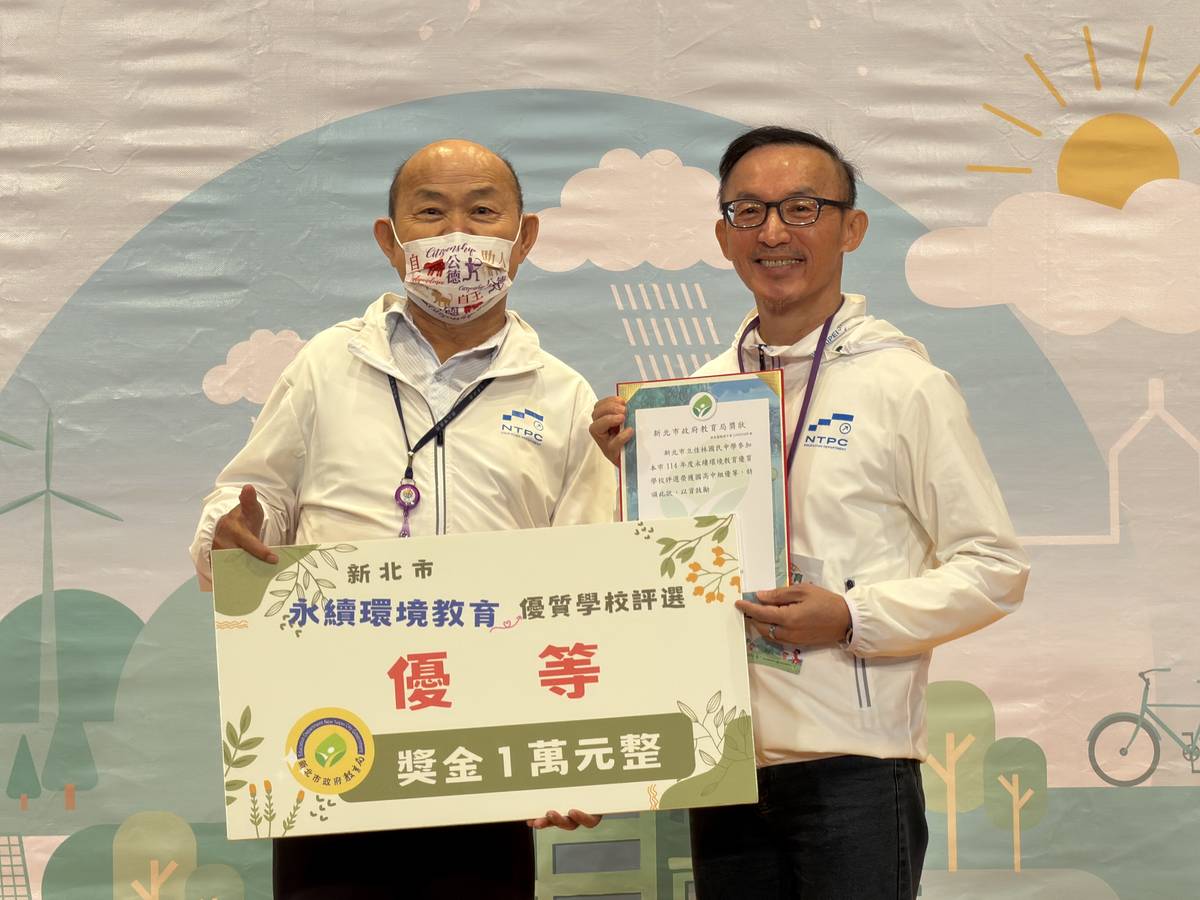 榮獲國高中組優等的佳林國中則從硬體與課程雙軌著手