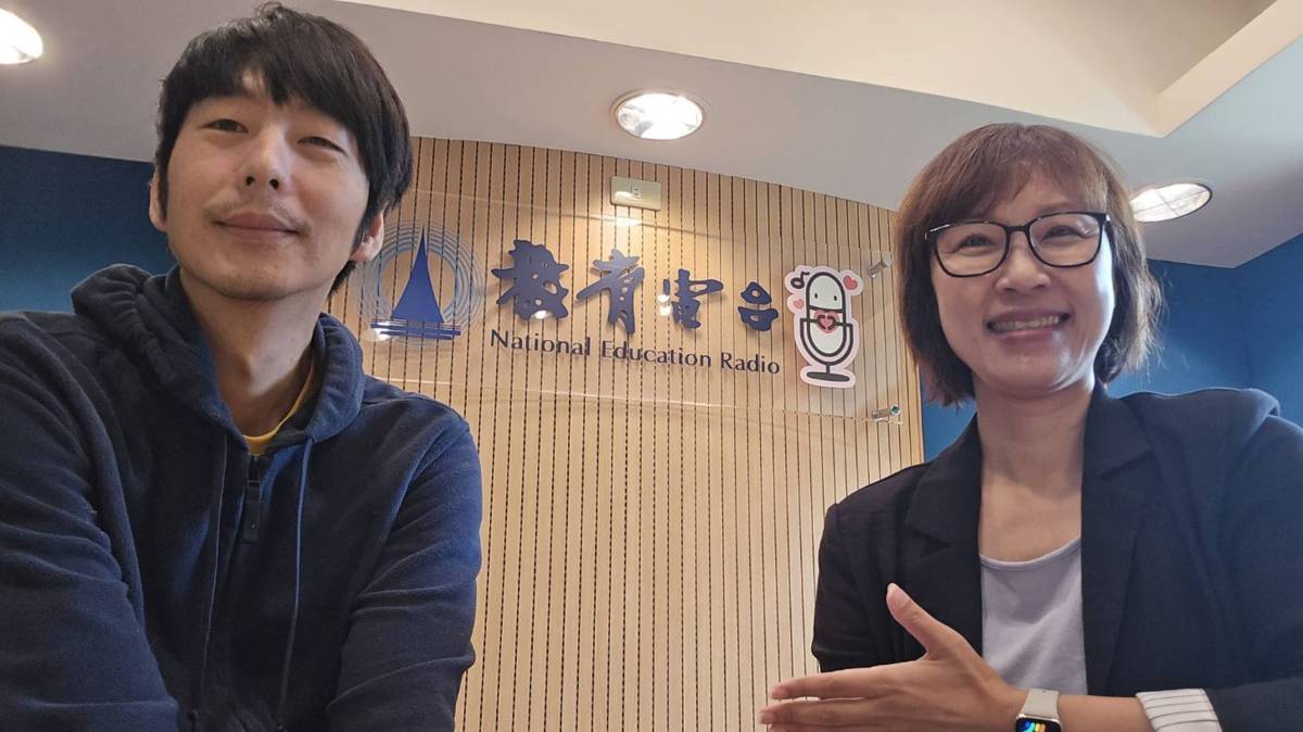 小風與郭俊麟副研究員合影