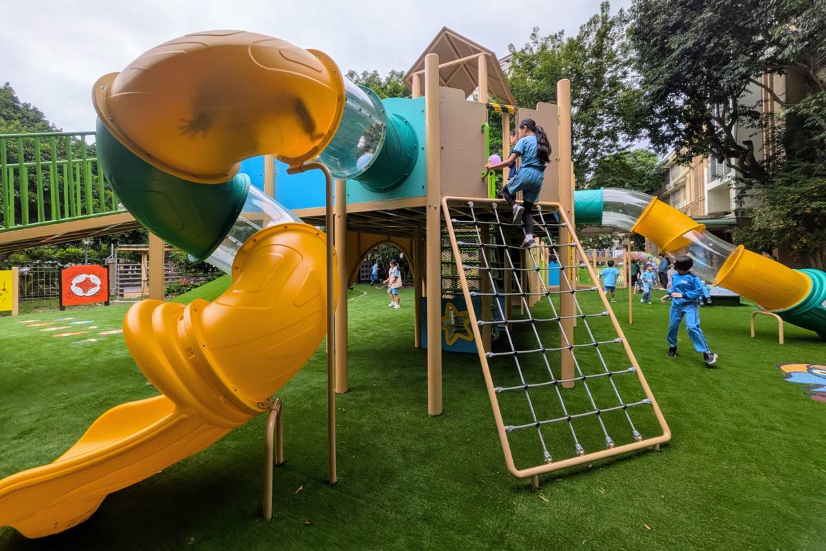 臺北市南門國小新建的「城南南門－童樂園」共融式遊戲場正式啟用