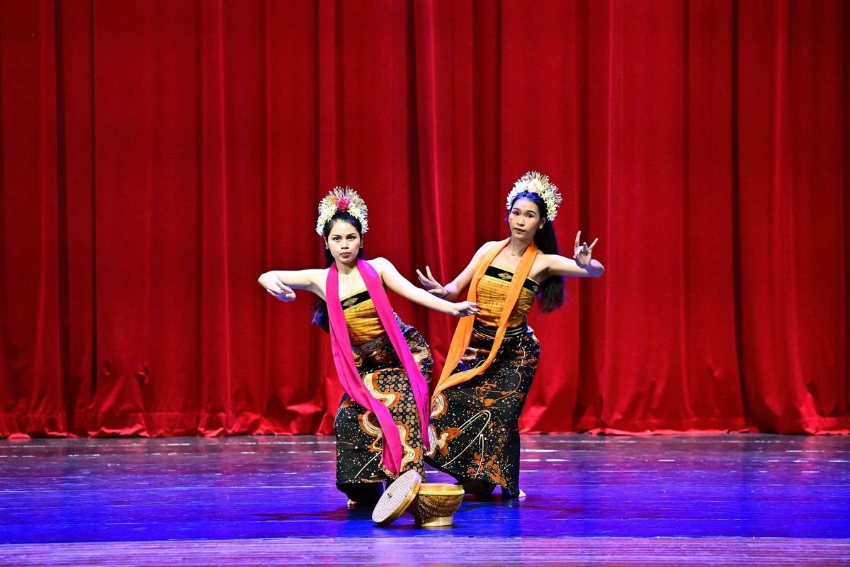 台越舞團《印尼～童話》 (教育部提供)