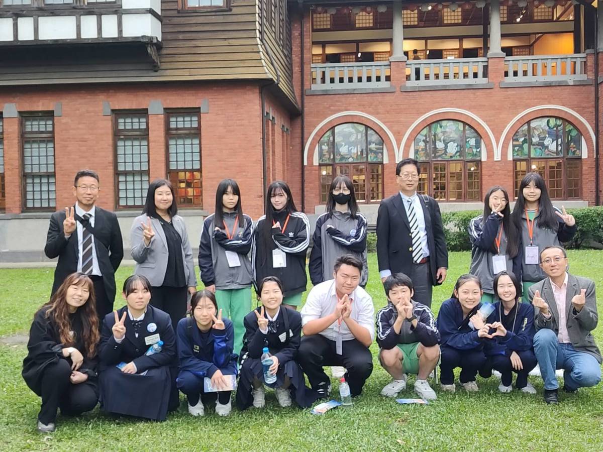臺日學生參訪北投溫泉博物館