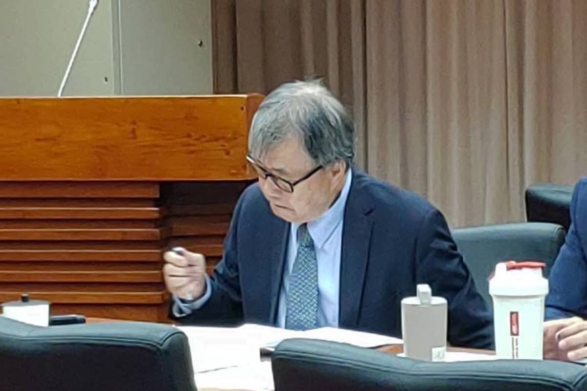 教育部部長鄭英耀今立院備詢  接受媒體聯訪時表示教育部補助大專校院「友善婚育房」每房5萬