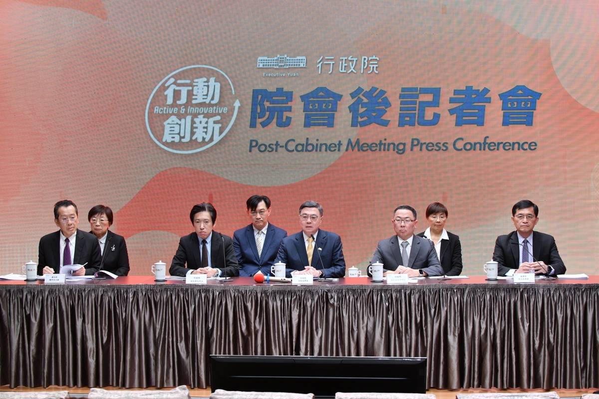 行政院會後記者會。(行政院提供)