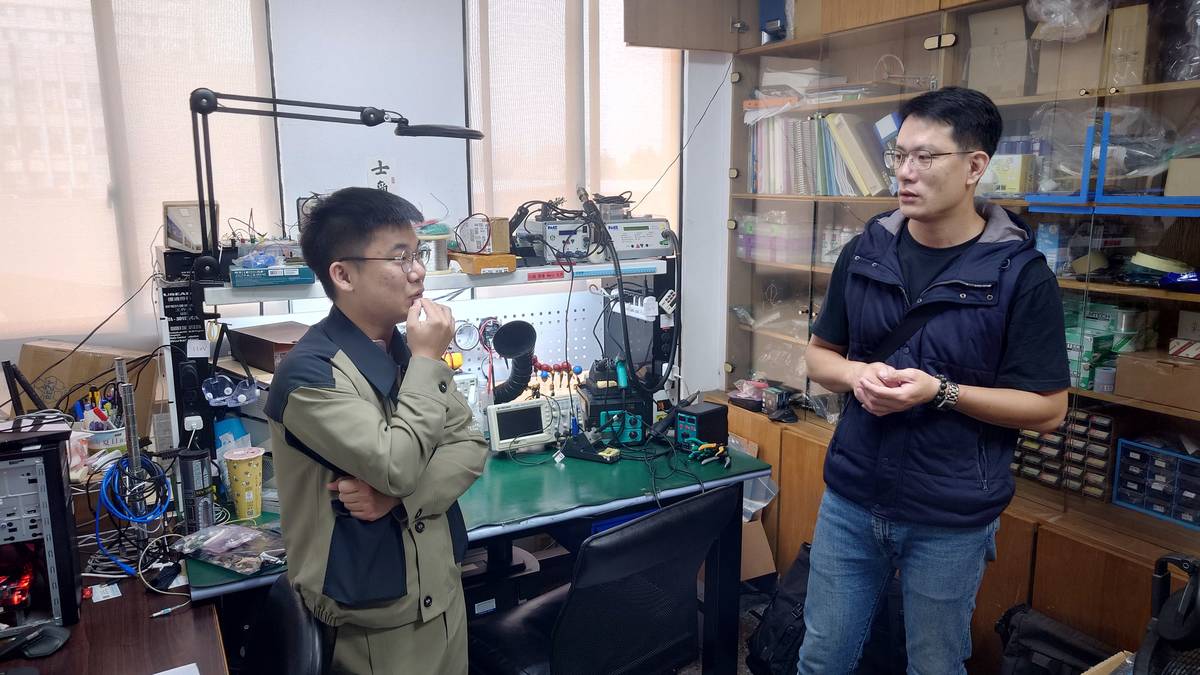 顏政田前往國手訓練基地關心廖容陞的訓練狀況（圖源：顏政田）