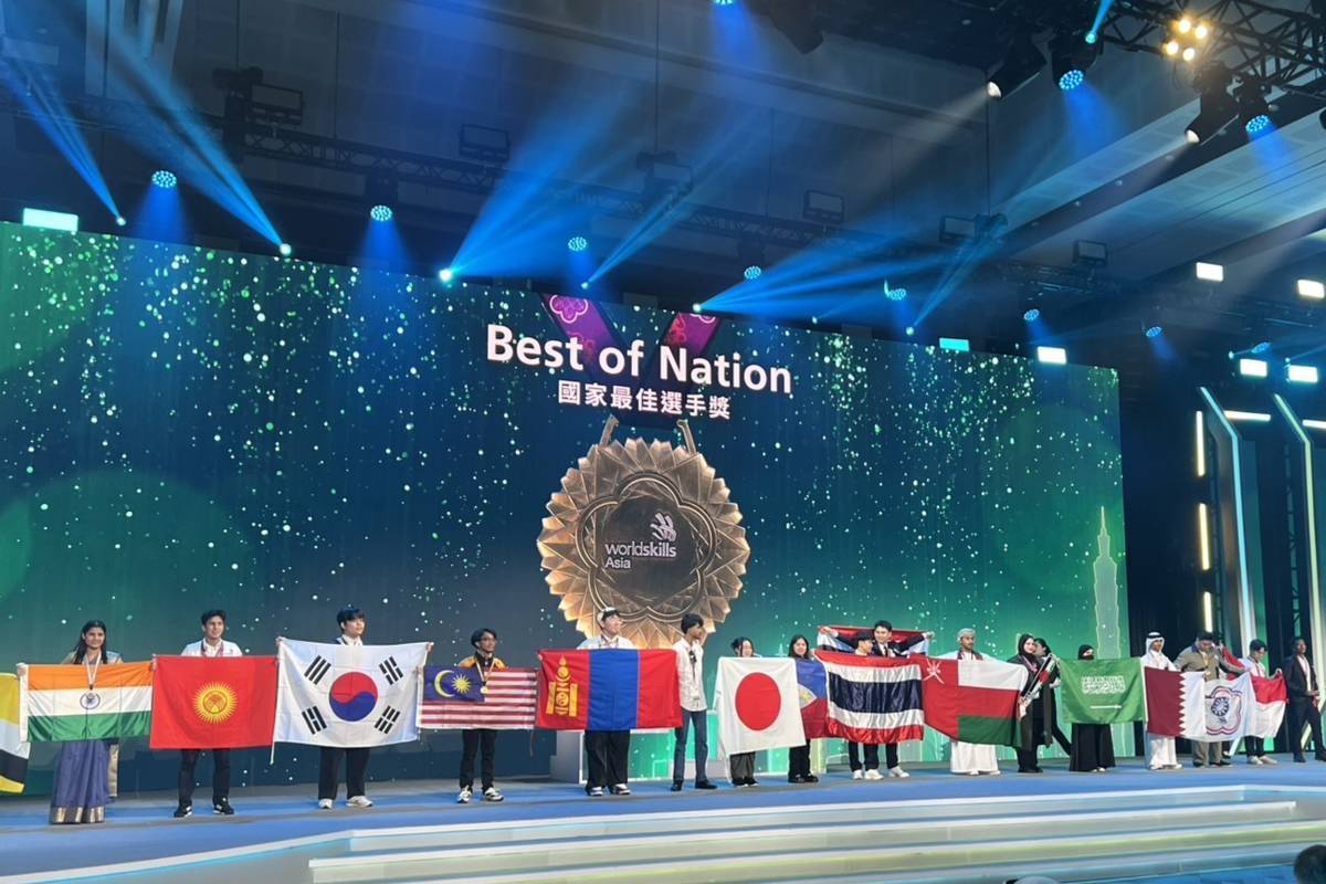 第3屆亞洲技能競賽國家最佳選手獎各國得獎合影
