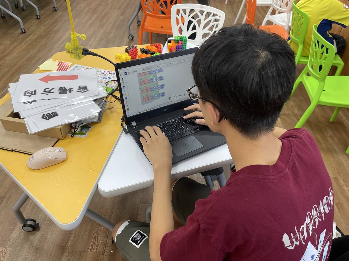 大成國中學生利用假日到校練習