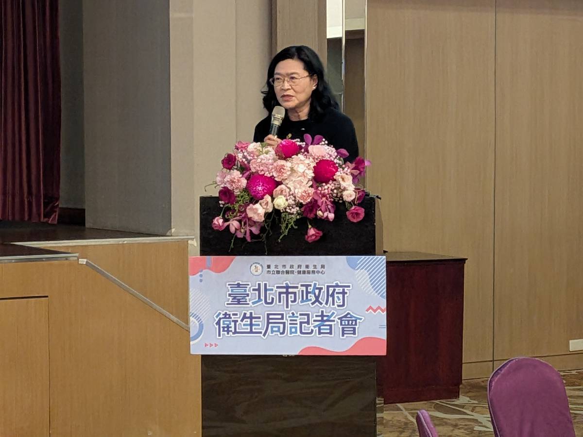 北市信義區健康服務中心周真貞主任表示，針對跌倒高風險個案開辦延緩失能班，降低跌倒風險