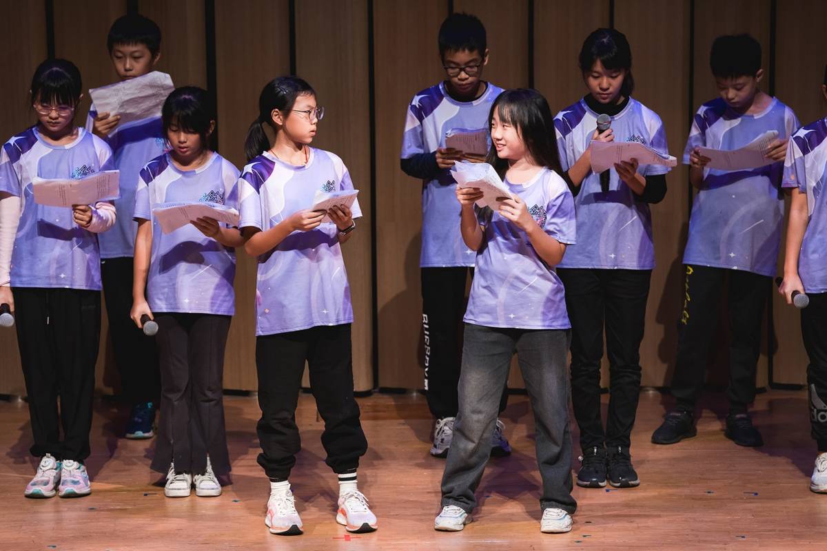 充滿活力的桂林國小以〈回家〉一劇關注原住民族文化。