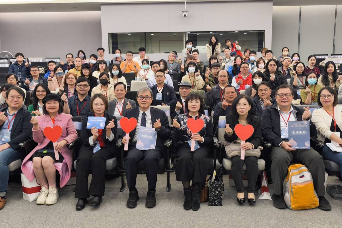 靖娟基金會今天（13日）舉辦「未成年無照駕駛防治記者會暨研討會」。