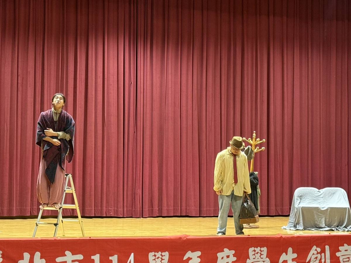 臺北市立復興高級中學演繹經典作品《小王子》，以詩意語言與哲學性的對話