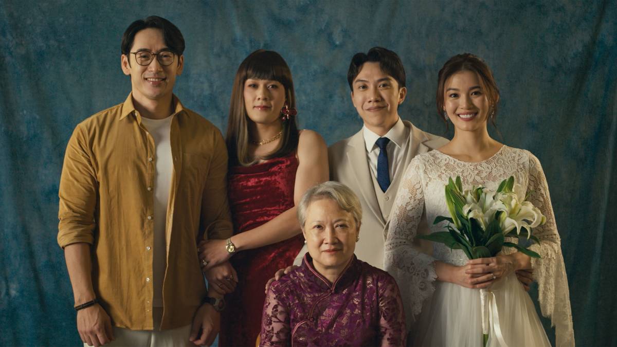 圖5-3《好孩子》導演王國燊透露片中角色其實都是原型人物阿真不同面向的投射，左起為路斯明、許瑞奇、吳清樑、周智慧，前為洪慧芳