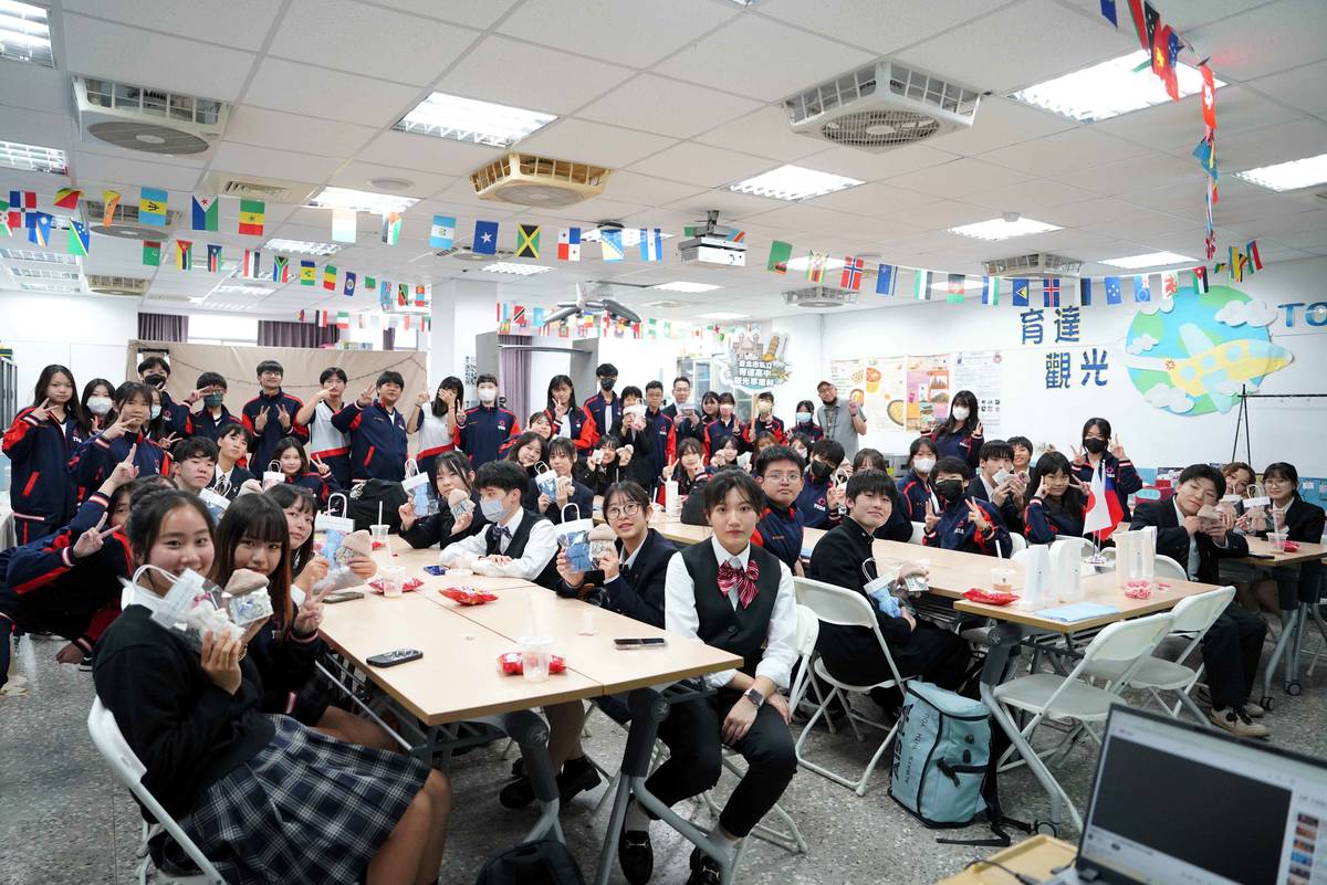 日本千葉縣4所高校學生組團參訪臺北市育達高中，展開文化交流活動