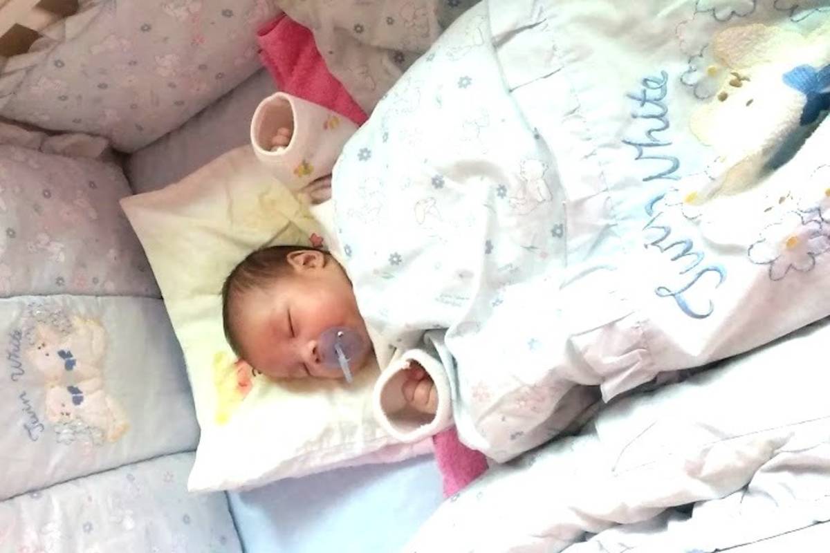 臺北市立聯合醫院婦幼院區提醒家長牢記「安全睡眠五大守則」，預防嬰兒猝死