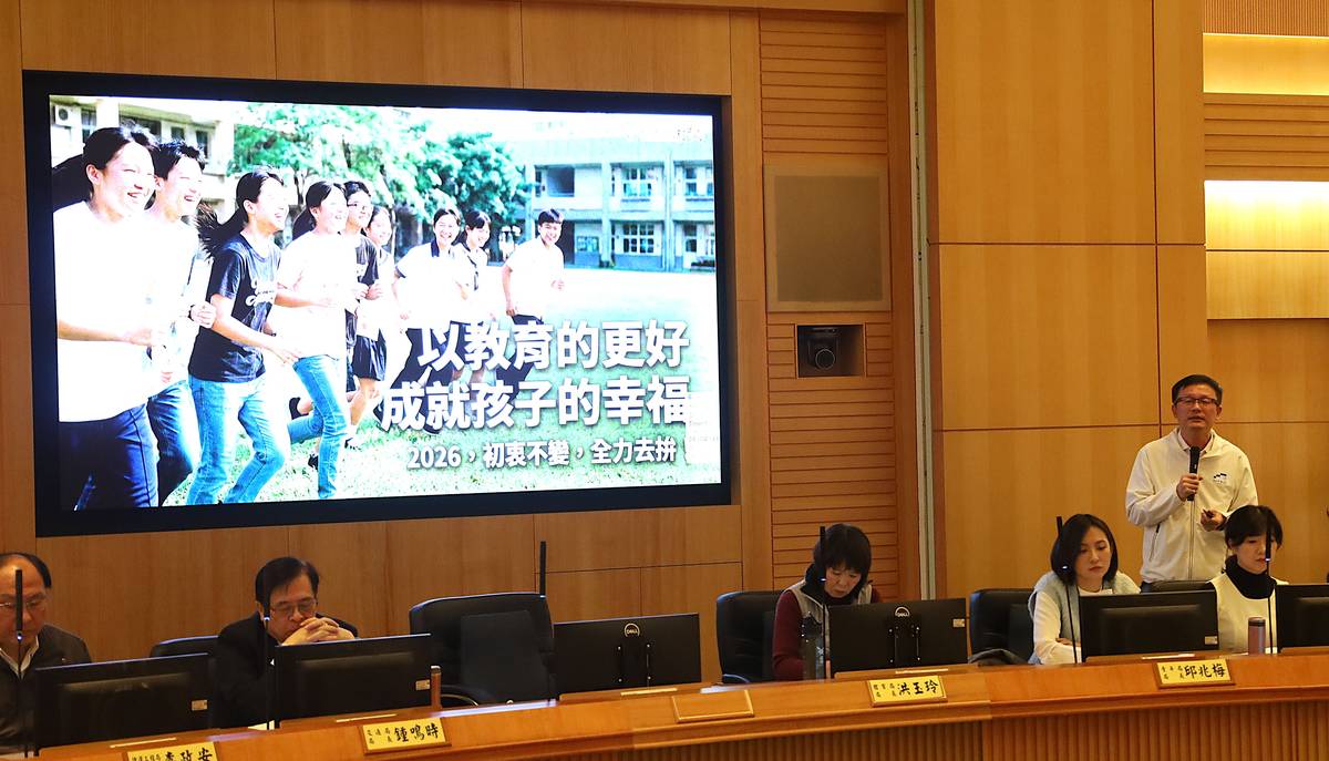 全面落實「AI ALL IN」，在行政流程中妥善運用AI工具，形塑智慧治理體系，讓教育回歸本質