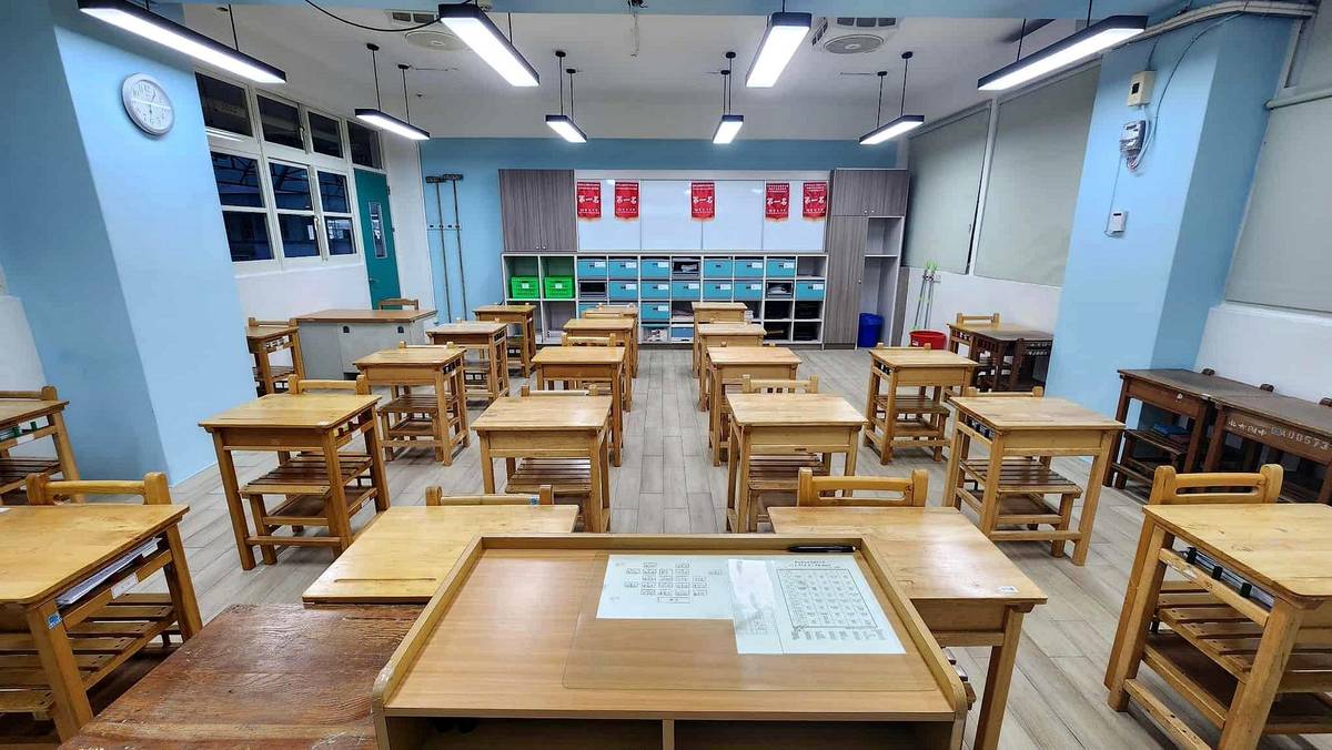 永吉國中將地板換為木紋磚