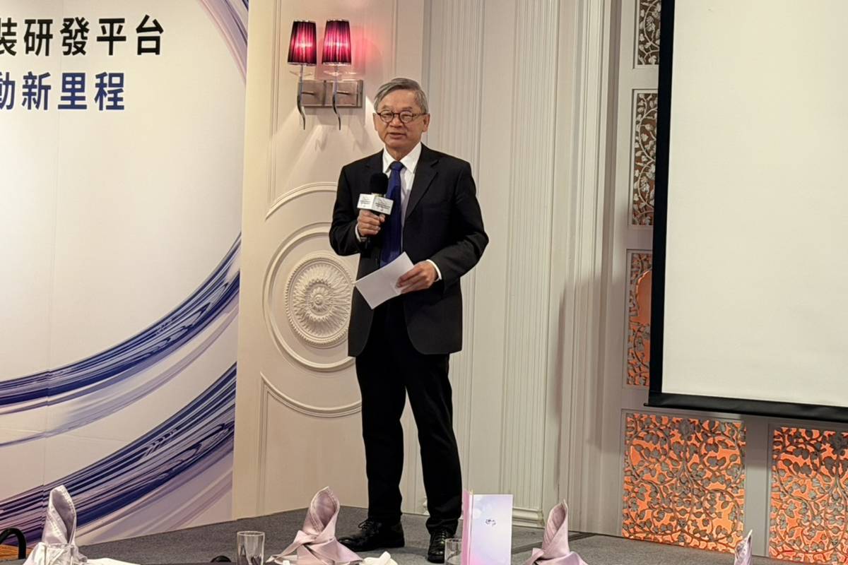 國研院董事長吳誠文強調，從發表的晶片級先進封裝研發平臺，到未來國網中心建置並開放的資料中心平臺，國研院也將全面投入，形同對外宣示打造完整國家級研發與應用環境的決心。