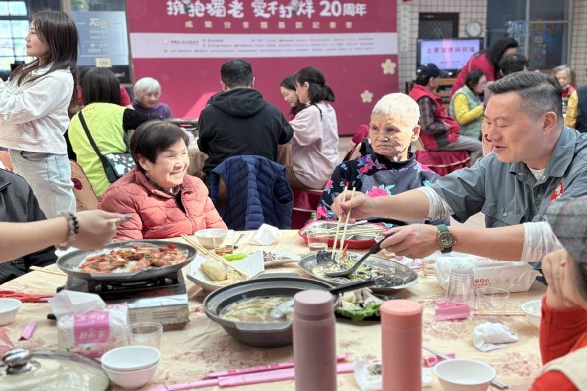 老五老基金會14日邀請獨居及弱勢長輩圍爐（圖:老五老基金會提供）