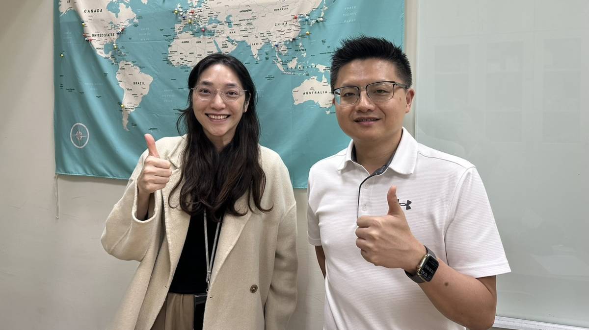 清華大學資工系胡敏君教授(左)及朱宏國教授(右)。