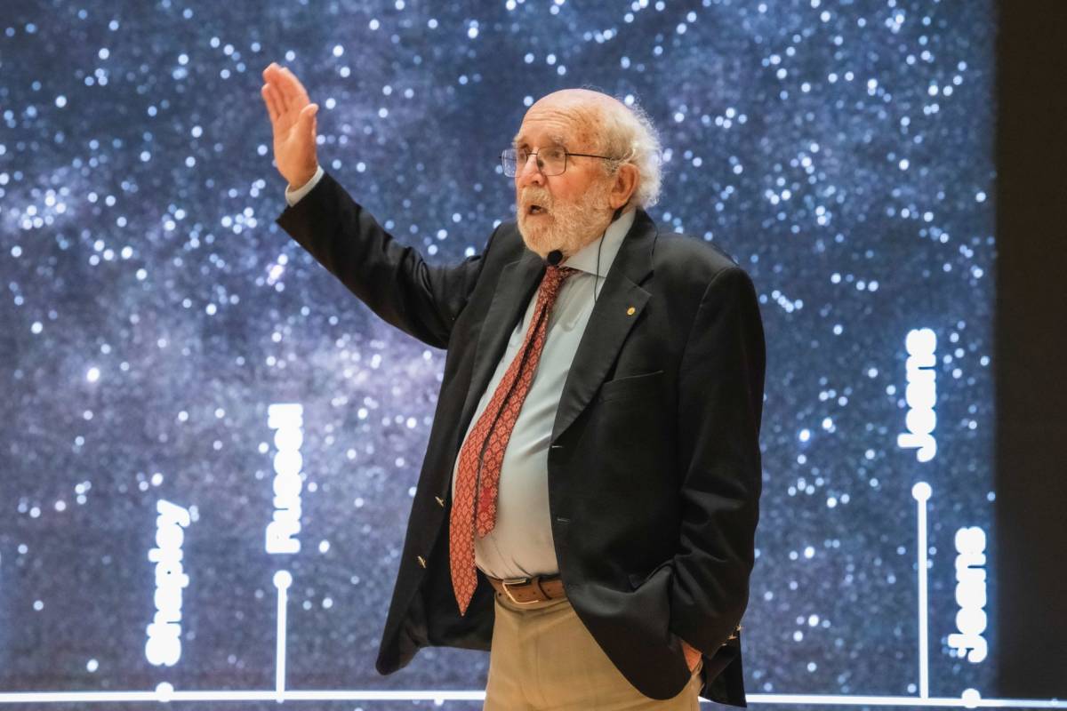 諾貝爾物理學獎得主米歇爾‧梅爾應邀在中央研究院「臺灣橋梁計畫」演講

