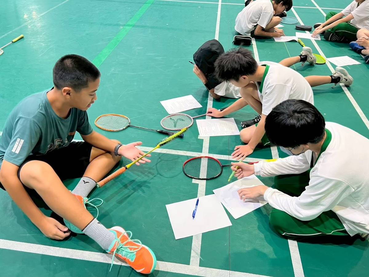 學生在運動中找方法，合作中解決問題