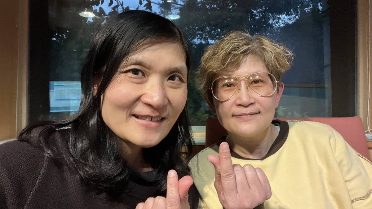 與張素菁主任_錄音合影