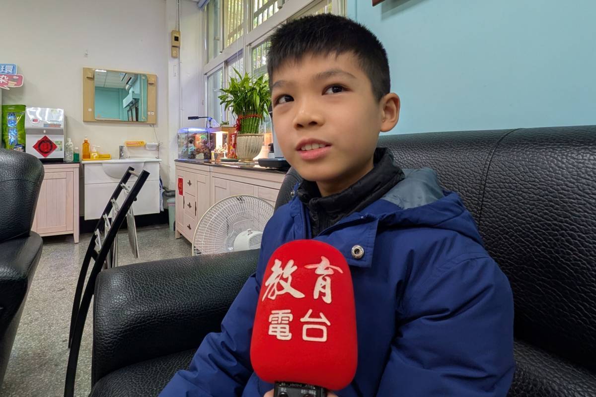 五年級學生蕭艇達表示，領到滿分獎學金為他帶來很大鼓勵